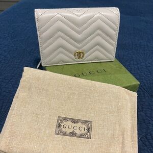 Gucci leather GG Marmont wallet